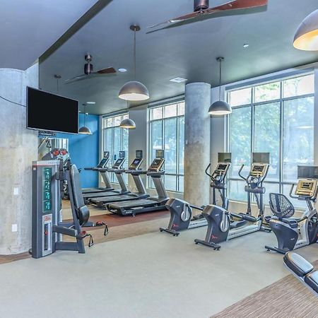 Penthouse Cool-Oasis-In-Houston-Rental Car Available-View-Great-Sleep Экстерьер фото