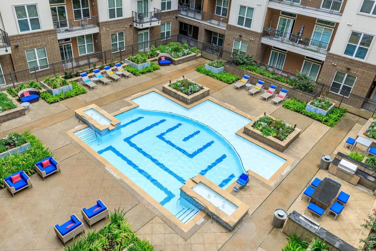 Penthouse Cool-Oasis-In-Houston-Rental Car Available-View-Great-Sleep Экстерьер фото